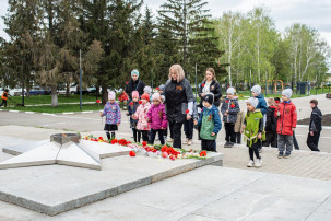 «Вечная память героям! Никто не забыт – ничто не забыто» «Вечная память героям! Никто не забыт – ничто не забыто».