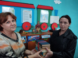 Акция по сбору макулатуры "Спасаем деревья с Эколятами" Акция по сбору макулатуры "Спасаем деревья с Эколятами".
